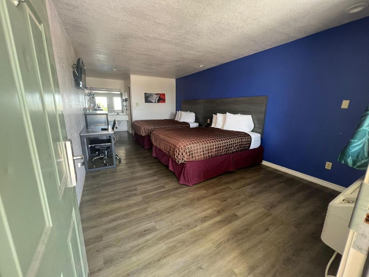Country Hill Inn & Suite Eagle Pass Exteriör bild