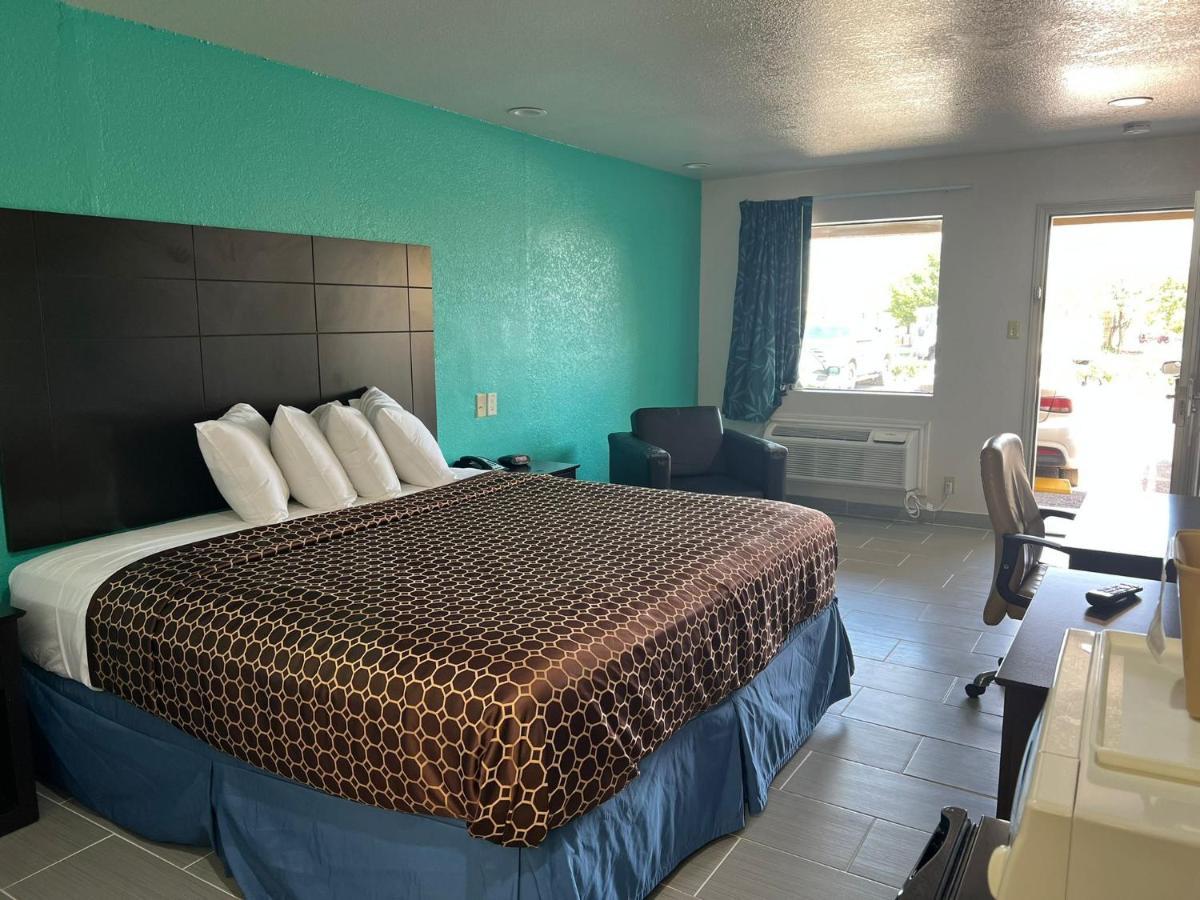 Country Hill Inn & Suite Eagle Pass Exteriör bild